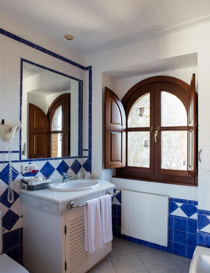 Hotel Tugasa Castillo De Castellar 3*